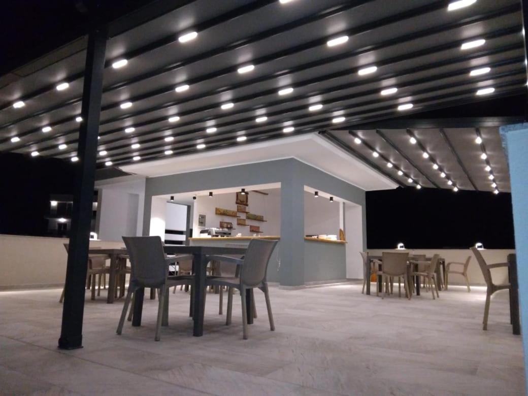 Hotel Ksamili Екстер'єр фото