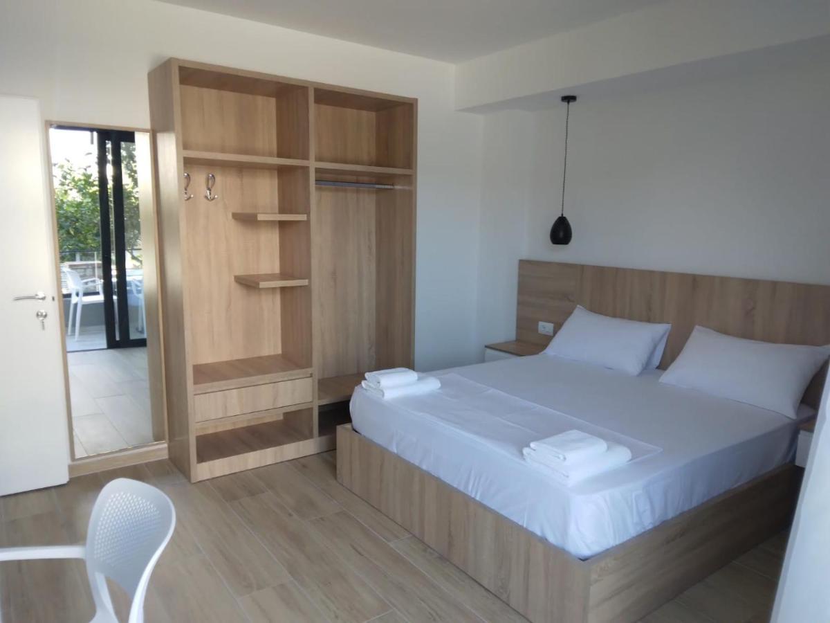 Hotel Ksamili Екстер'єр фото