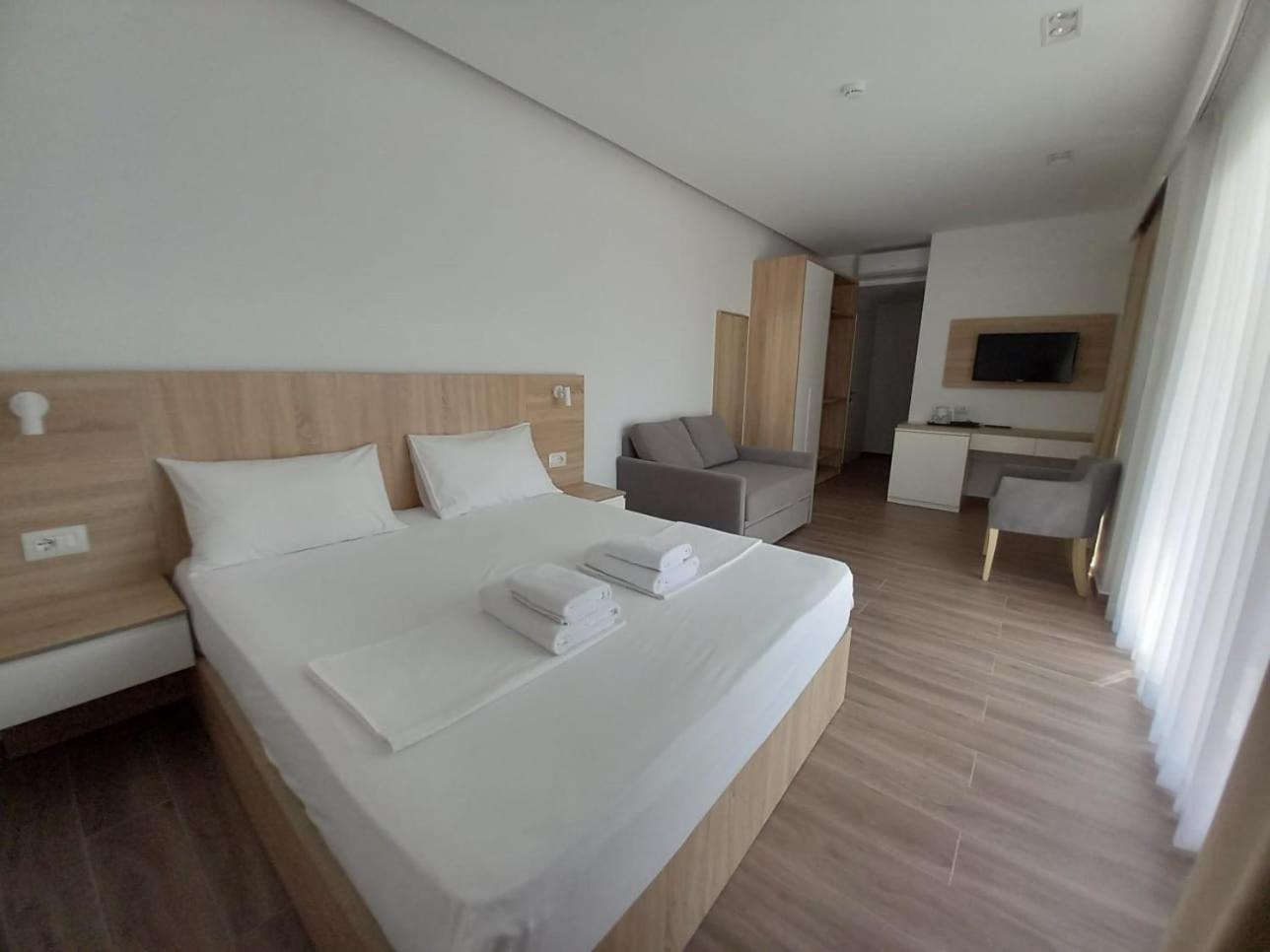 Hotel Ksamili Екстер'єр фото