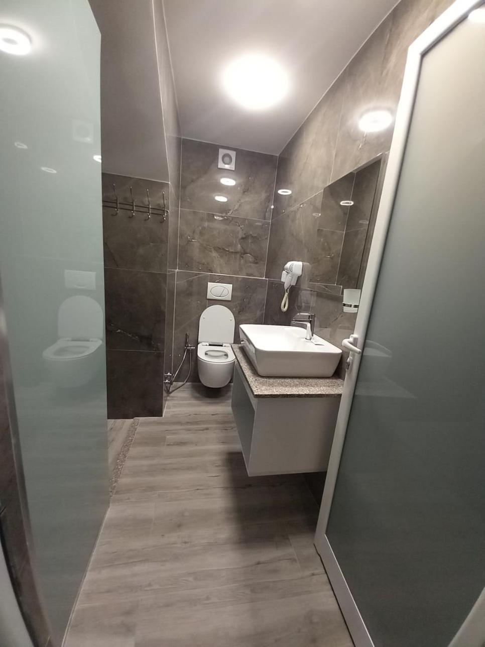 Hotel Ksamili Екстер'єр фото