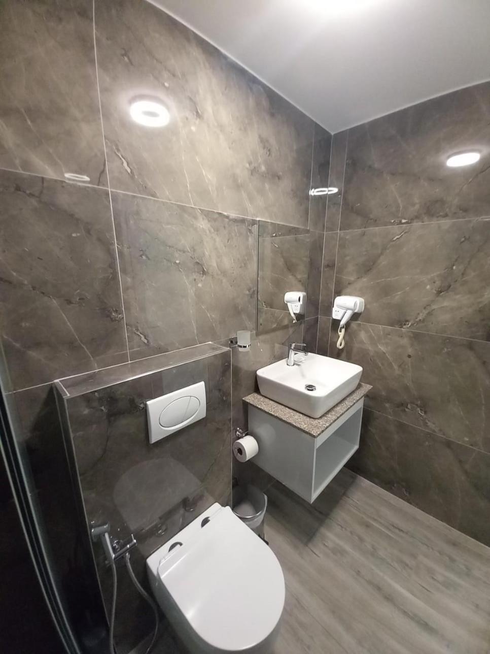 Hotel Ksamili Екстер'єр фото